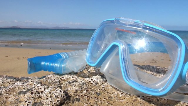 vid&eacute;o masque &agrave; la plage