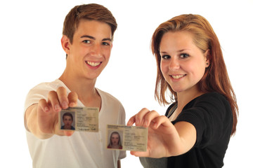 Zwei Teens Personalausweis