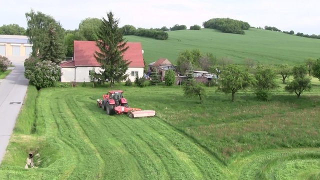 Tractor