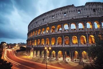 Fototapete Rome Kolosseum bei Nacht. Rom, Italien