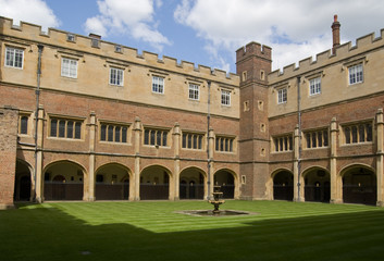 Fototapeta na wymiar Klasztory w Eton College, Berkshire