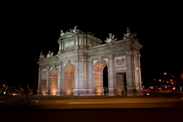 Fototapeta na wymiar Puerta Alcala, Madrid
