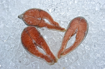 Frzen fish on ice