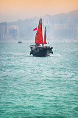 Hong kong junk boat