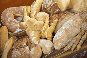 pane cotto al forno, assortimento