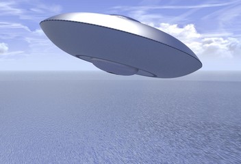 Fototapeta na wymiar UFO na morzu