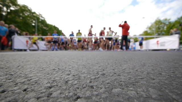 HD - Marathon. Starting line