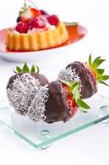 Erdbeeren mit Schokoladenüberzug