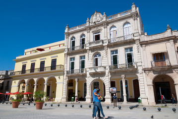 Fototapeta na wymiar Plaza Vieja, Havane, Kuba (2)