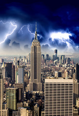 Obrazy na Szkle  Manhattan Skyline z Empire State i wysokimi wieżowcami