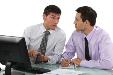 Fototapeta premium Businessmen having a discussion