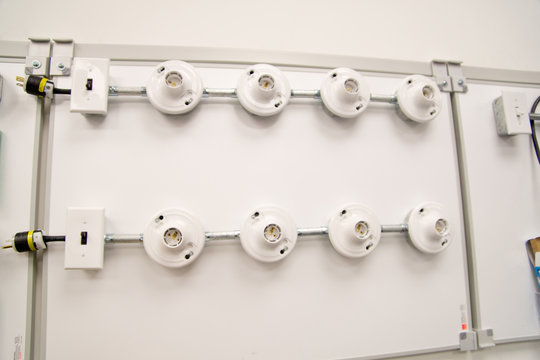 Ceramic light suckets with switch