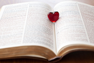 heart on a bible, love for god's word