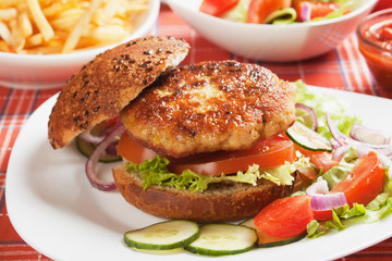 Vegetarian burger with fresh vegetables