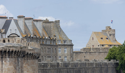 Fototapeta na wymiar Murów miasta Saint-Malo