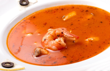 Hot and sour soup and shrimp in condensed water
