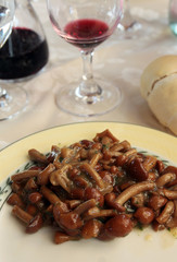 Contorno di funghi chiodini