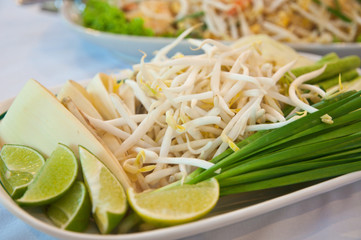 bean sprouts and lemon