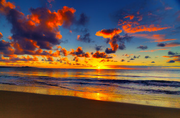 Fototapeta Beautiful tropical sunset on the beach obraz