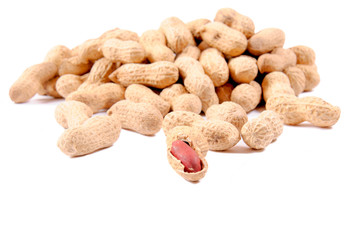 Raw peanuts