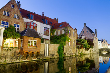 Naklejka premium canal and houses at Bruges, Belgium
