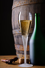 Glass and bottle of champagne - 41909505