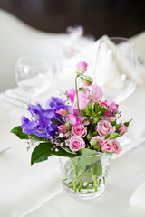 Blumenstrauss Tischdekoration