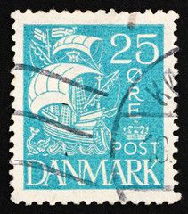Postage stamp Denmark 1927 Caravel, Sailing Ship