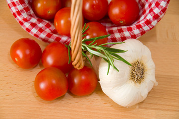 Tomaten und Knoblauch