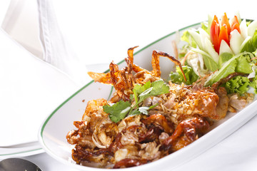 Deep fried soft shell crab with pepper and garlic