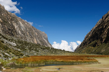 Fototapeta premium Peru, Santa Cruz Trek on the Cordillera Blanca