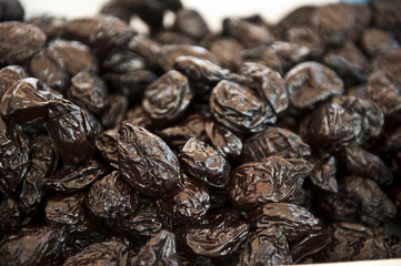 Dark Raisins