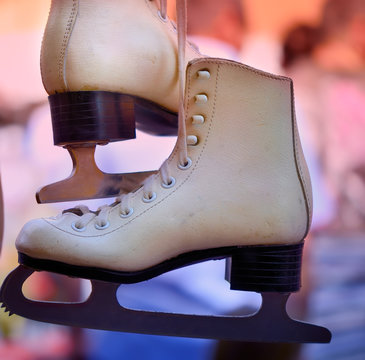 patins &agrave; glace,patinage,sport de glace