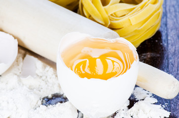 Fototapeta na wymiar Ingredients for cooking pasta close up