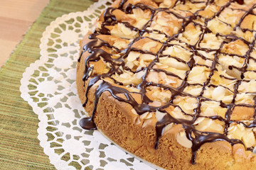 Apfelkuchen auf Kaffeetafel