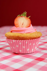 Cupcake with stawberry