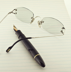 pen glasses