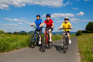 Fototapeta premium Family biking