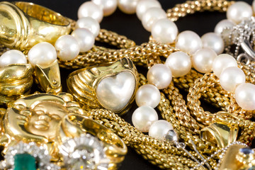 Jewelry, gold, necklaces, rings, bracelets, watch, wealth
