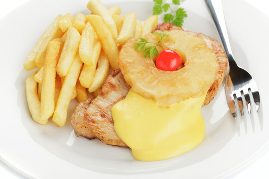 Schweinesteak Hawaii, Pommes frites