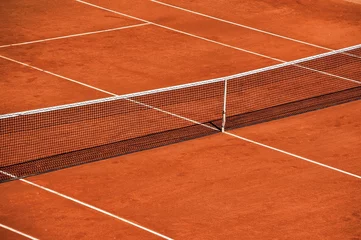 Fotobehang Filet et terrain de tennis en terre battue © Alexi Tauzin