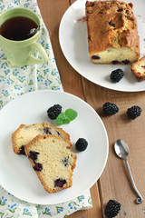Loaf cake with blackberry