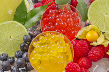 früchte und boba perlen auf eis