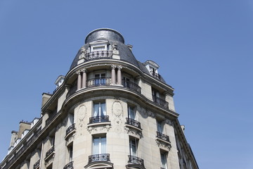 Fototapeta na wymiar Paryż - Budynek