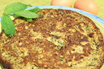 frittata con foglie di menta ed erbe aromatiche © Rossella