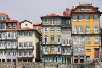 Fototapeta na wymiar Facades of the old houses in the town Porto. Portugal
