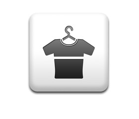 Boton cuadrado blanco camiseta