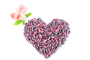 Obraz na płótnie Canvas Heart shape made of beans