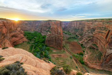 Navajo Fortress Sunrise. Canyon de Chelly