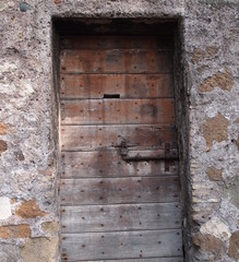 OLD WOODEN DOOR N°2